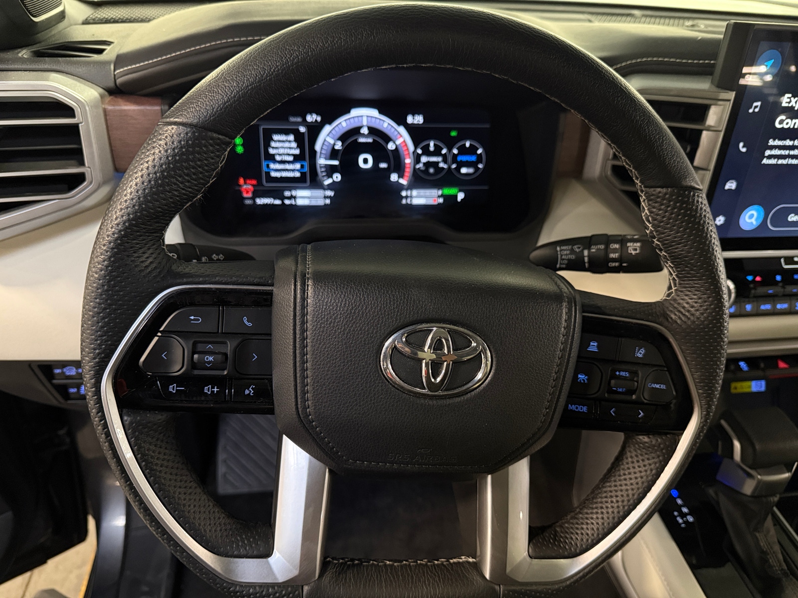 Thumbnail: 2023 Toyota Sequoia - 4