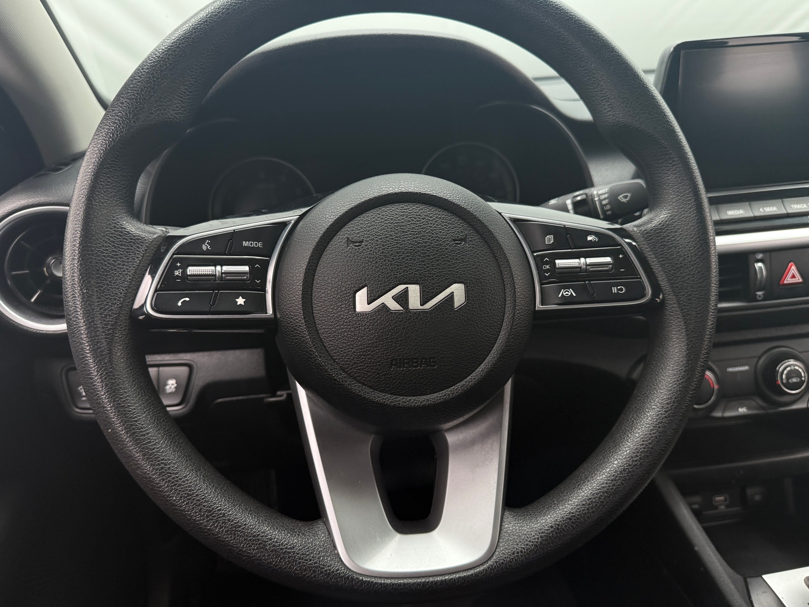 Thumbnail: 2024 Kia Forte - 5