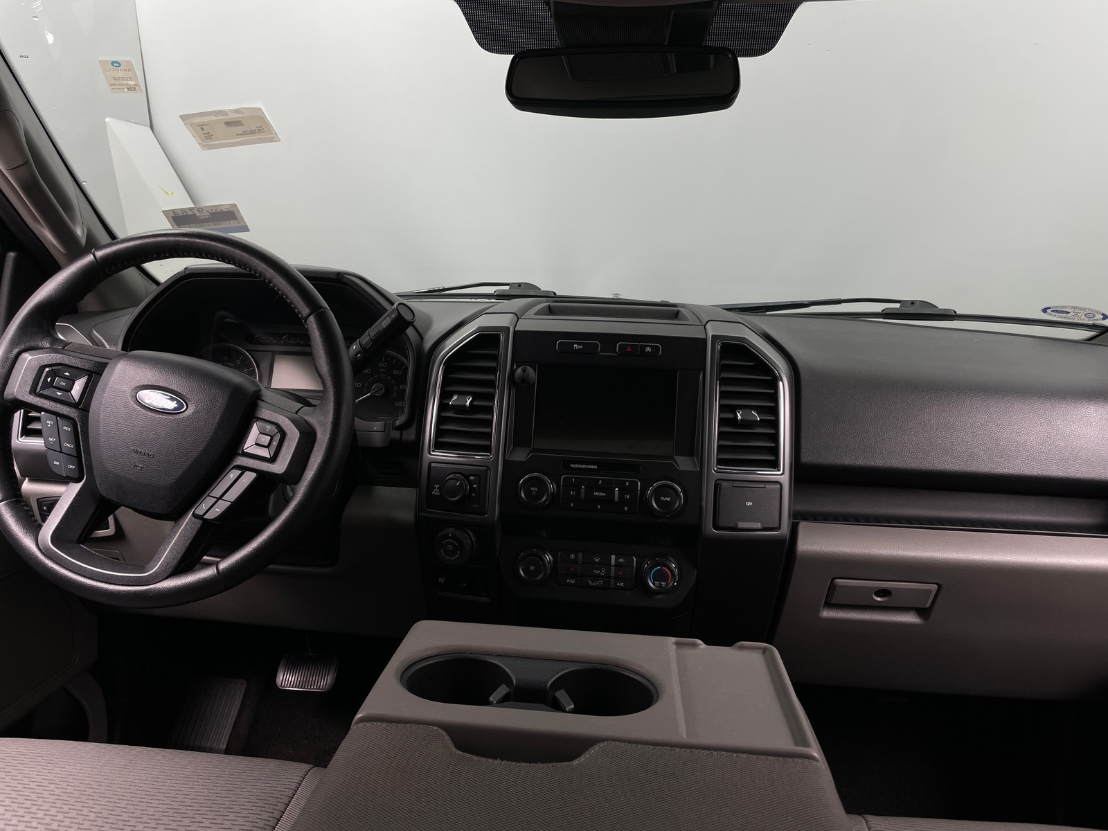 Thumbnail: 2019 Ford Econoline - 3