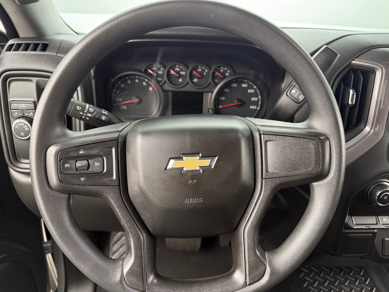 Thumbnail: 2021 Chevrolet Silverado 1500 - 5