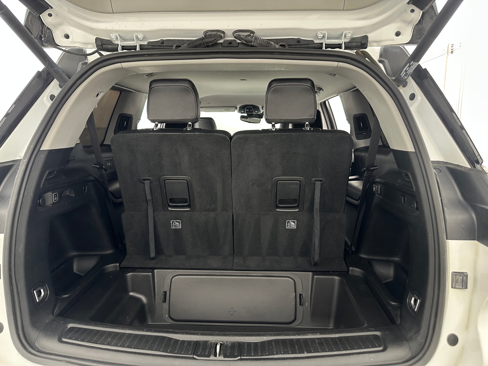 Thumbnail: 2023 Jeep Grand Cherokee L - 6