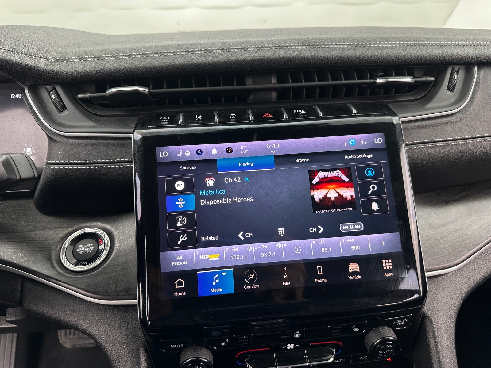 Thumbnail: 2023 Jeep Grand Cherokee L - 3