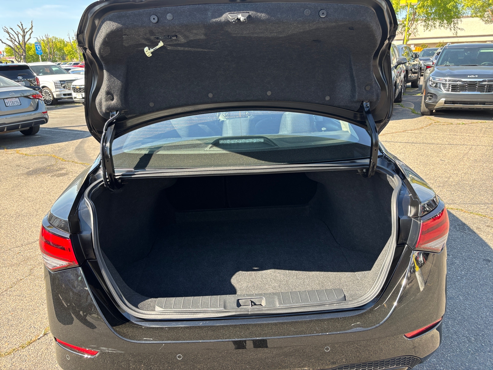 Thumbnail: 2025 Nissan Sentra - 6