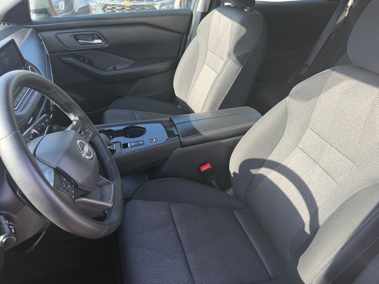 Thumbnail: 2025 Nissan Rogue - 2