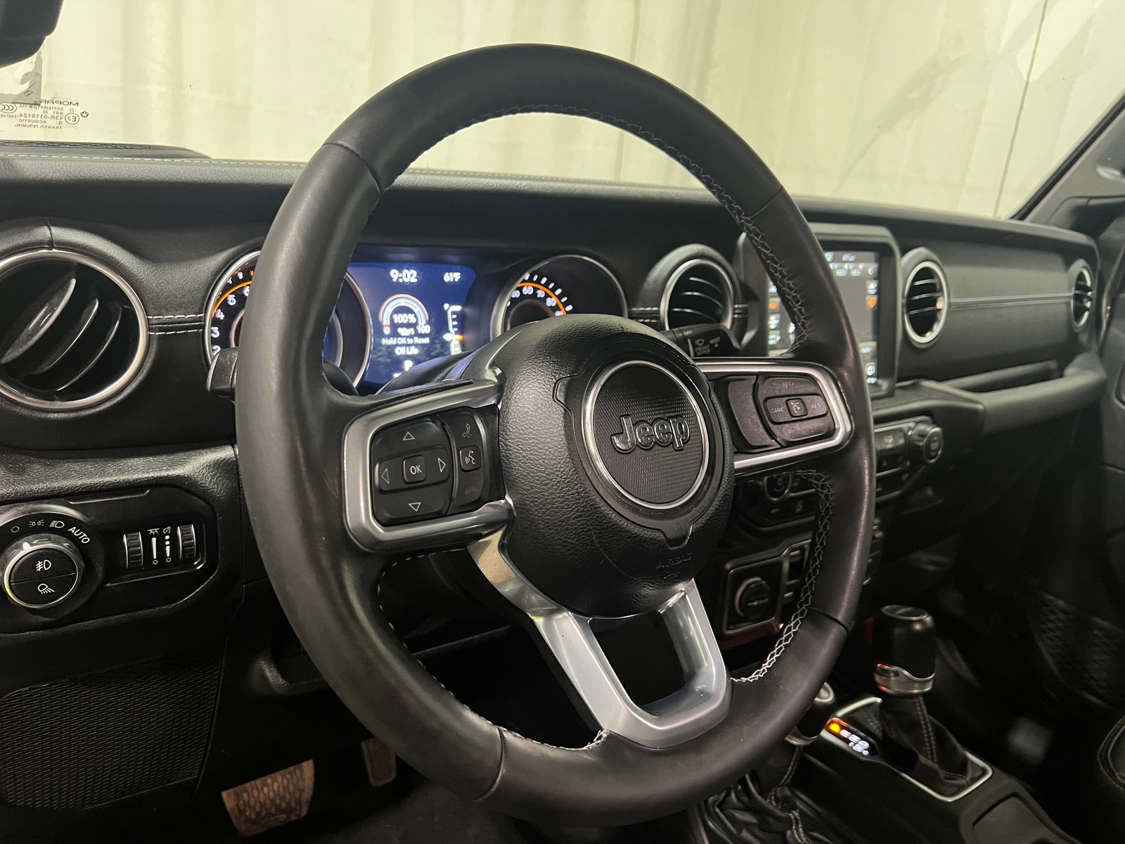 Thumbnail: 2021 Jeep Gladiator - 4