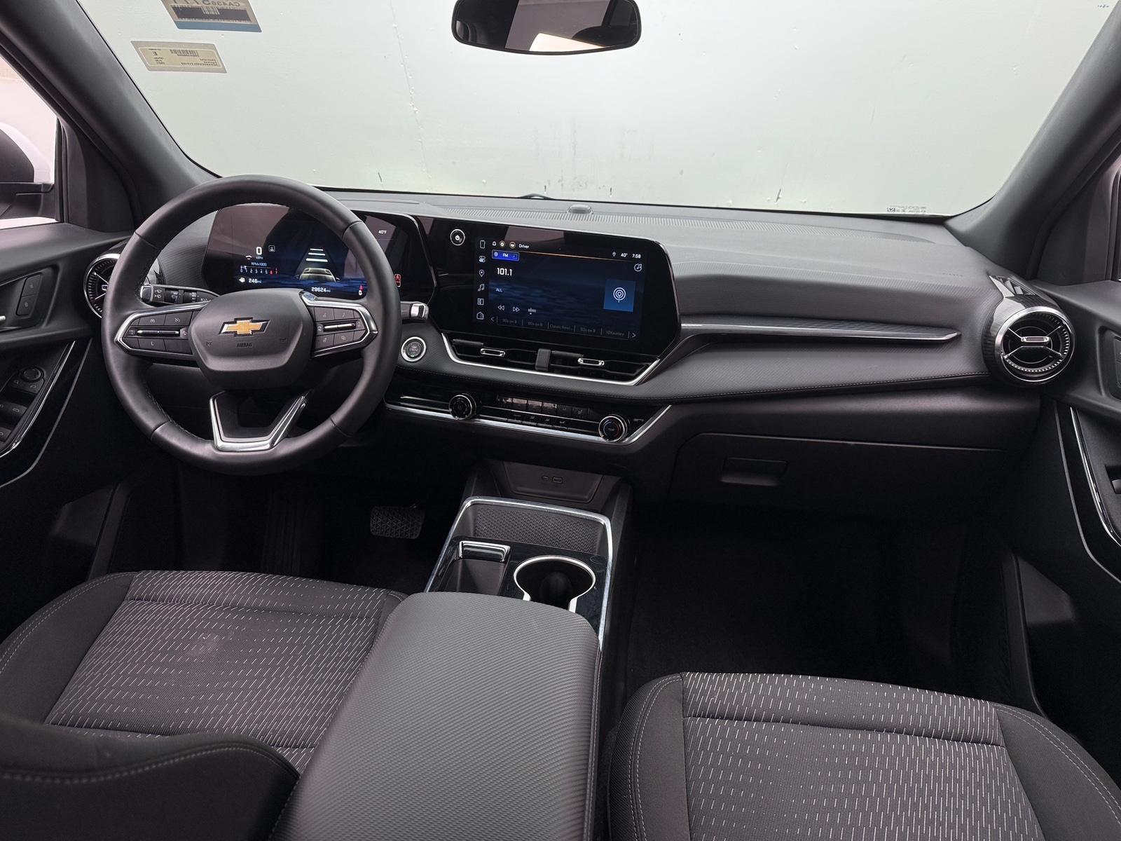 Thumbnail: 2025 Chevrolet Equinox - 3