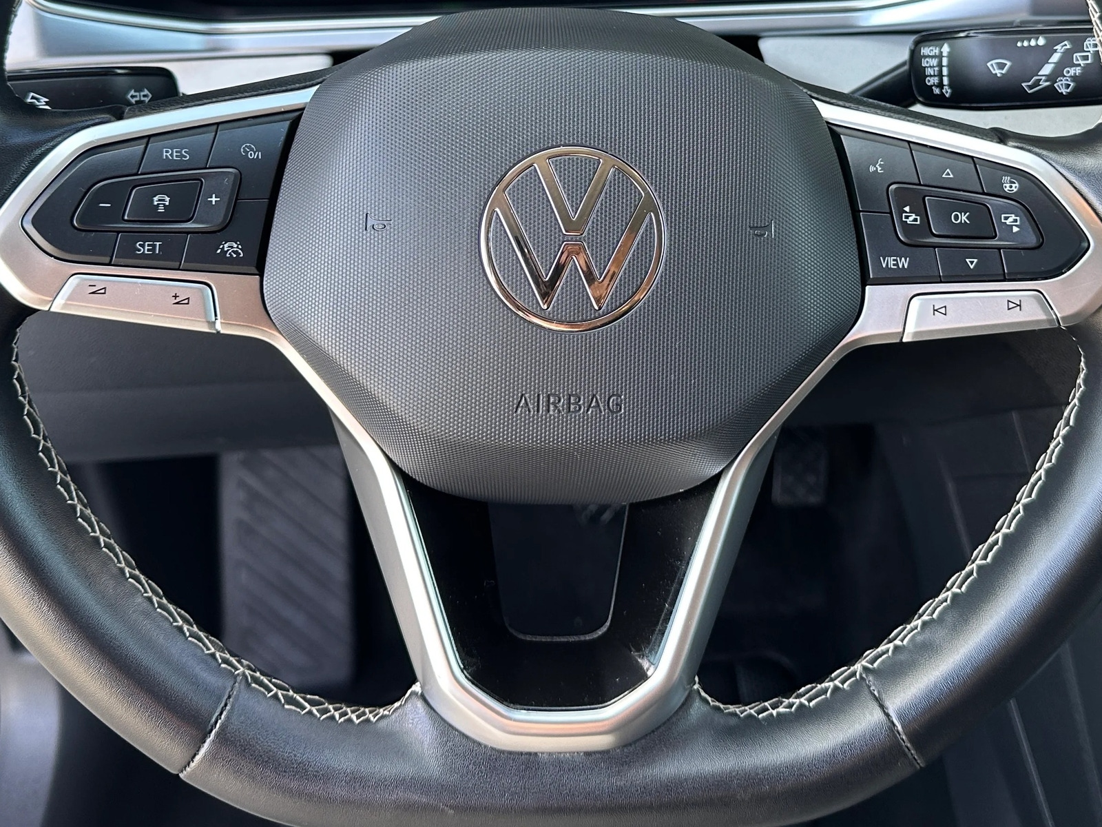 Thumbnail: 2025 Volkswagen Taos - 5