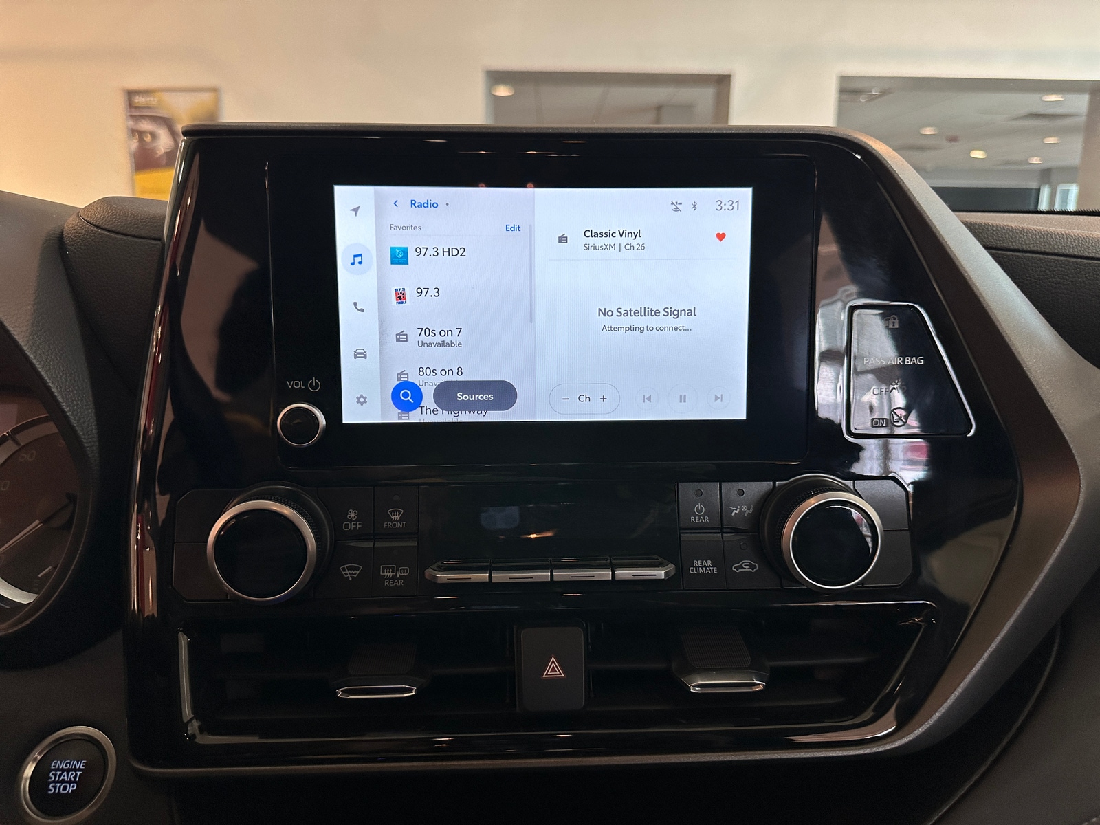 Thumbnail: 2025 Toyota Highlander - 4