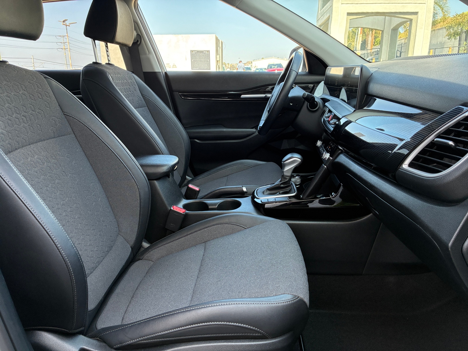 Thumbnail: 2025 Kia Seltos - 2