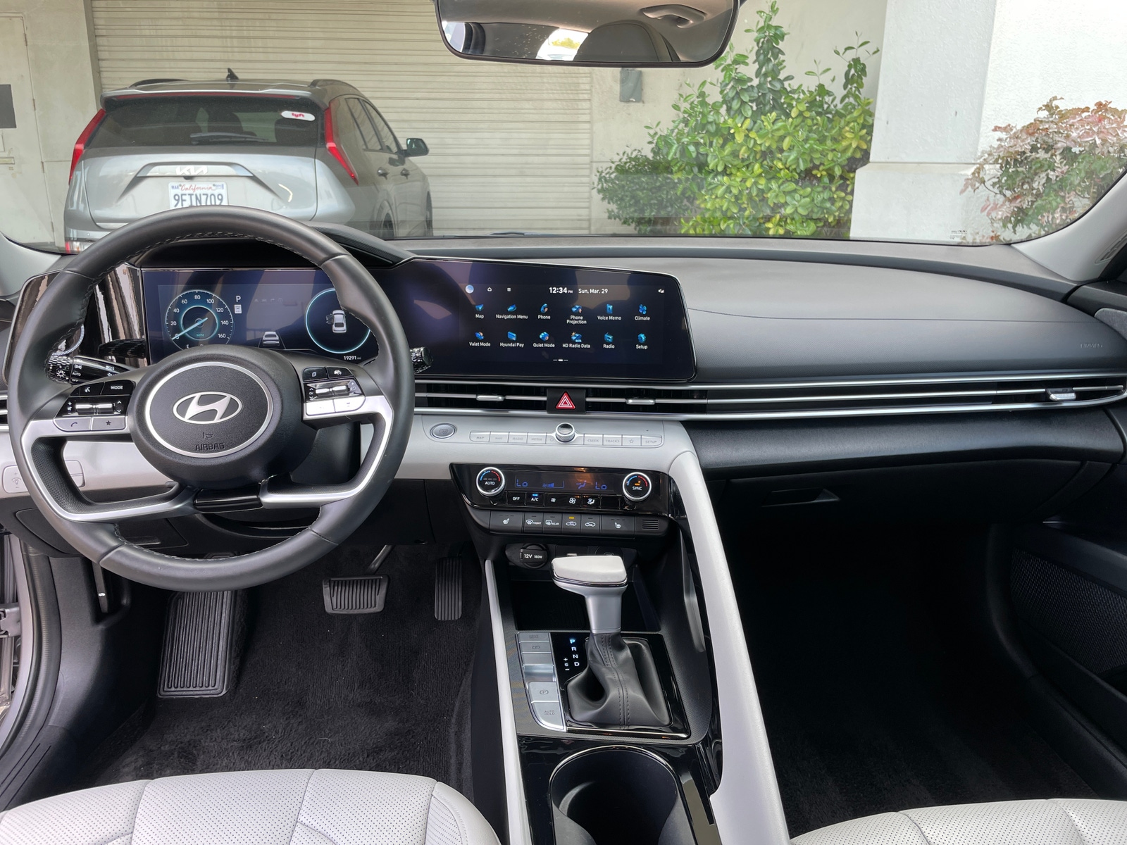 Thumbnail: 2025 Hyundai Elantra - 3