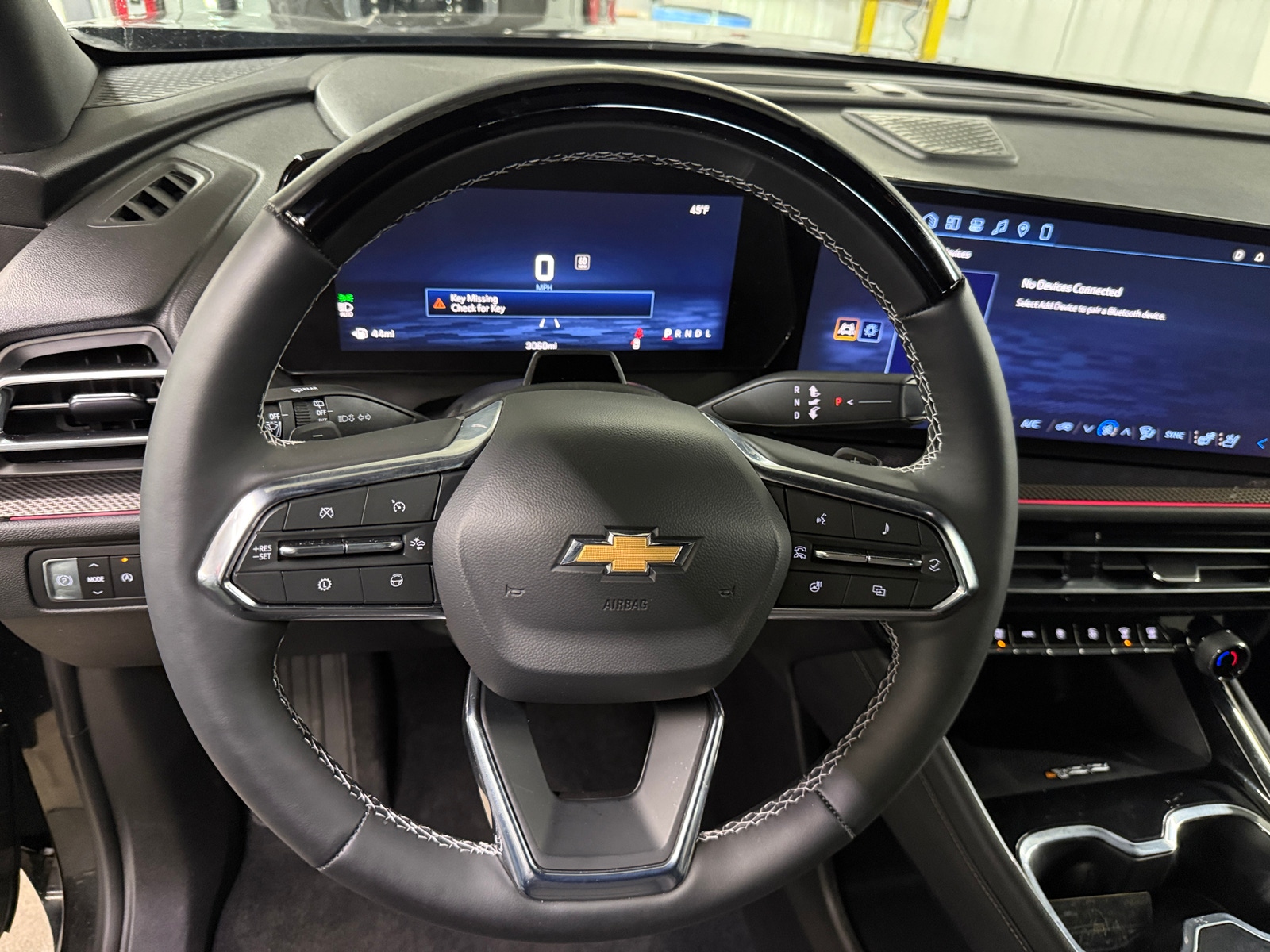 Thumbnail: 2026 Chevrolet Traverse - 4