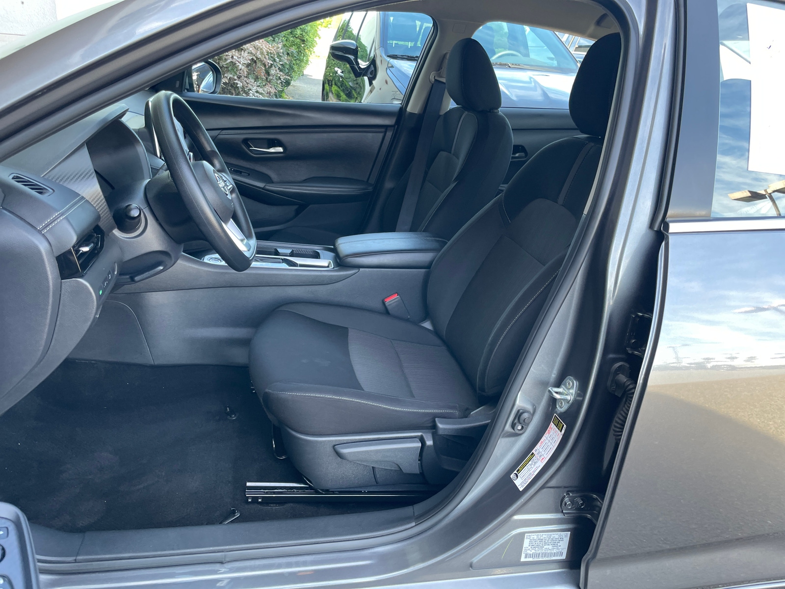 Thumbnail: 2025 Nissan Sentra - 2