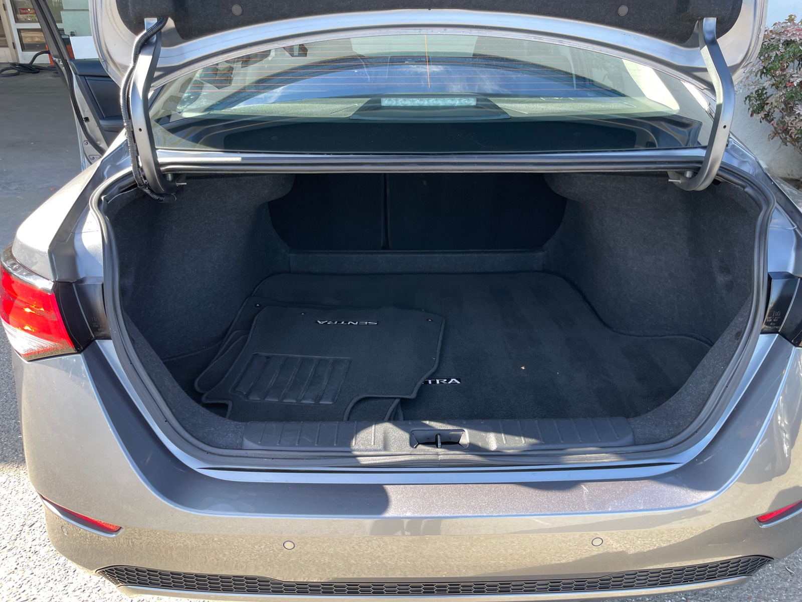 Thumbnail: 2025 Nissan Sentra - 6