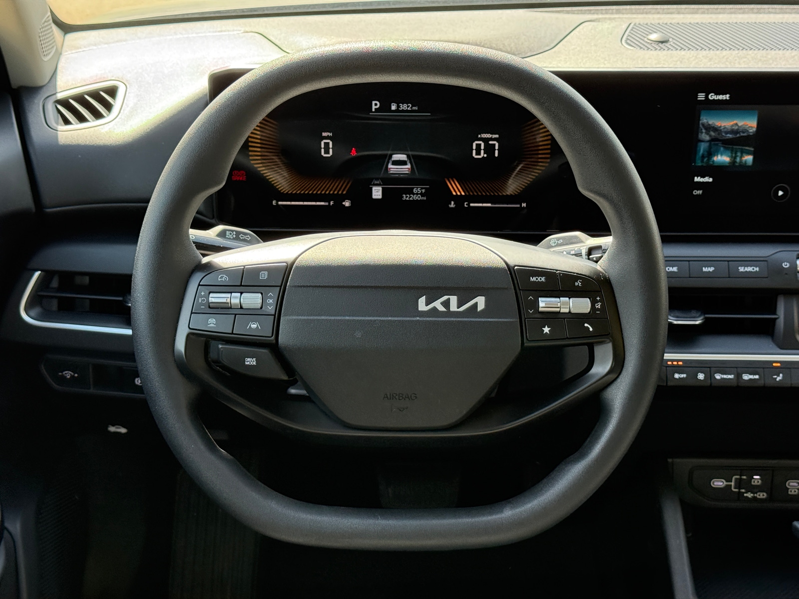 Thumbnail: 2025 Kia K4 - 5