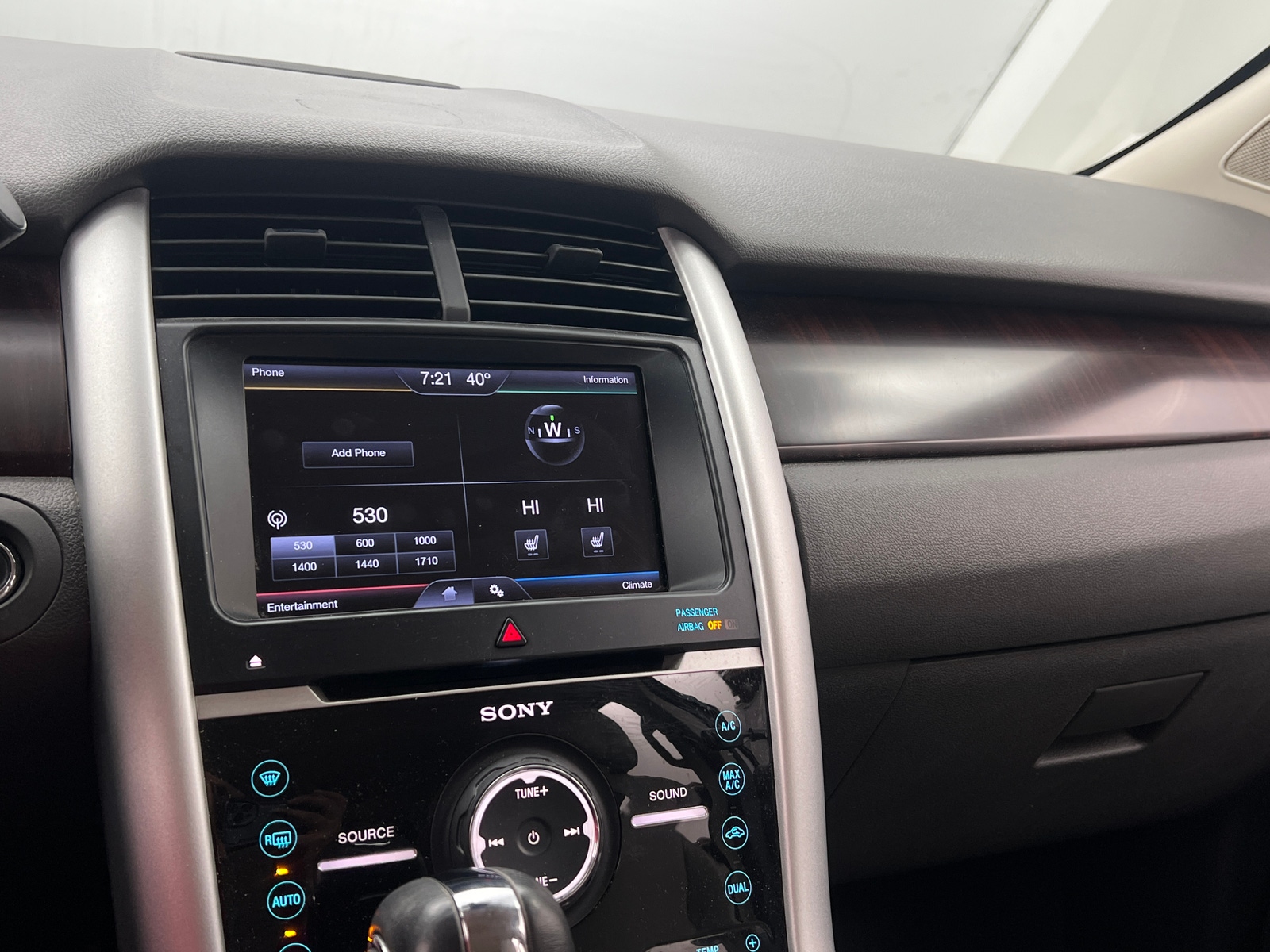 Thumbnail: 2013 Ford Edge - 3