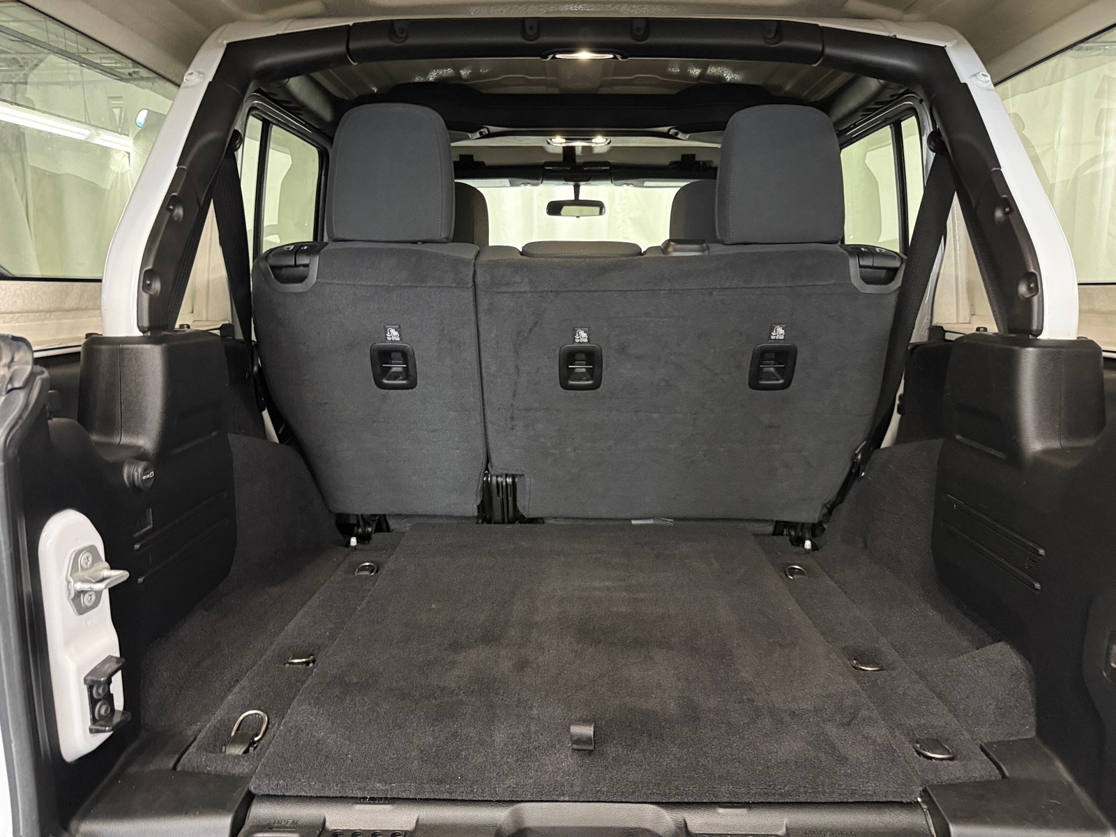 Thumbnail: 2021 Jeep Wrangler - 7