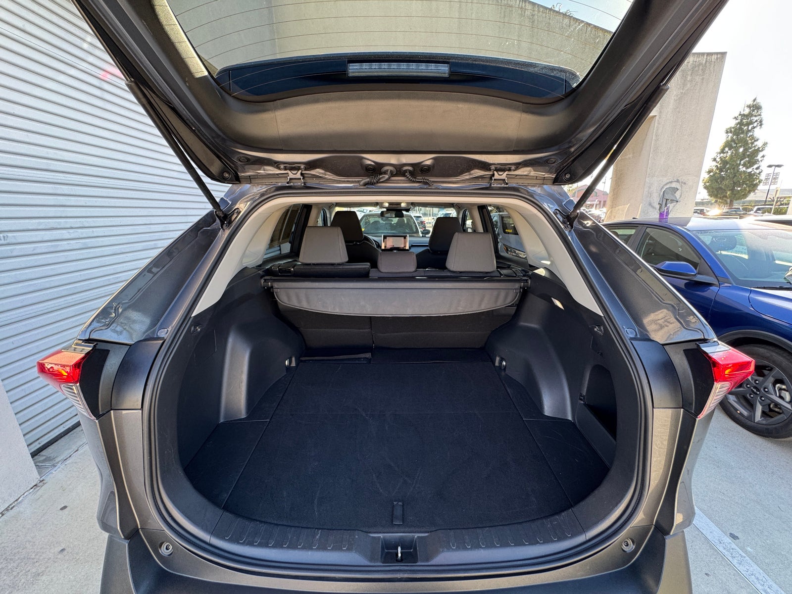 Thumbnail: 2025 Toyota RAV4 - 7