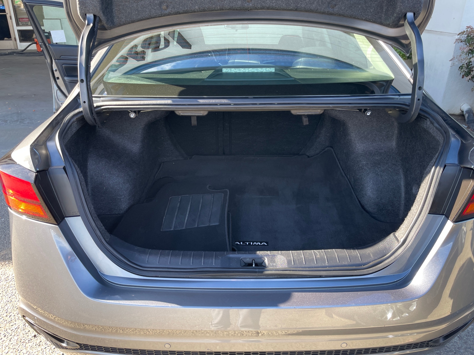 Thumbnail: 2025 Nissan Altima - 6