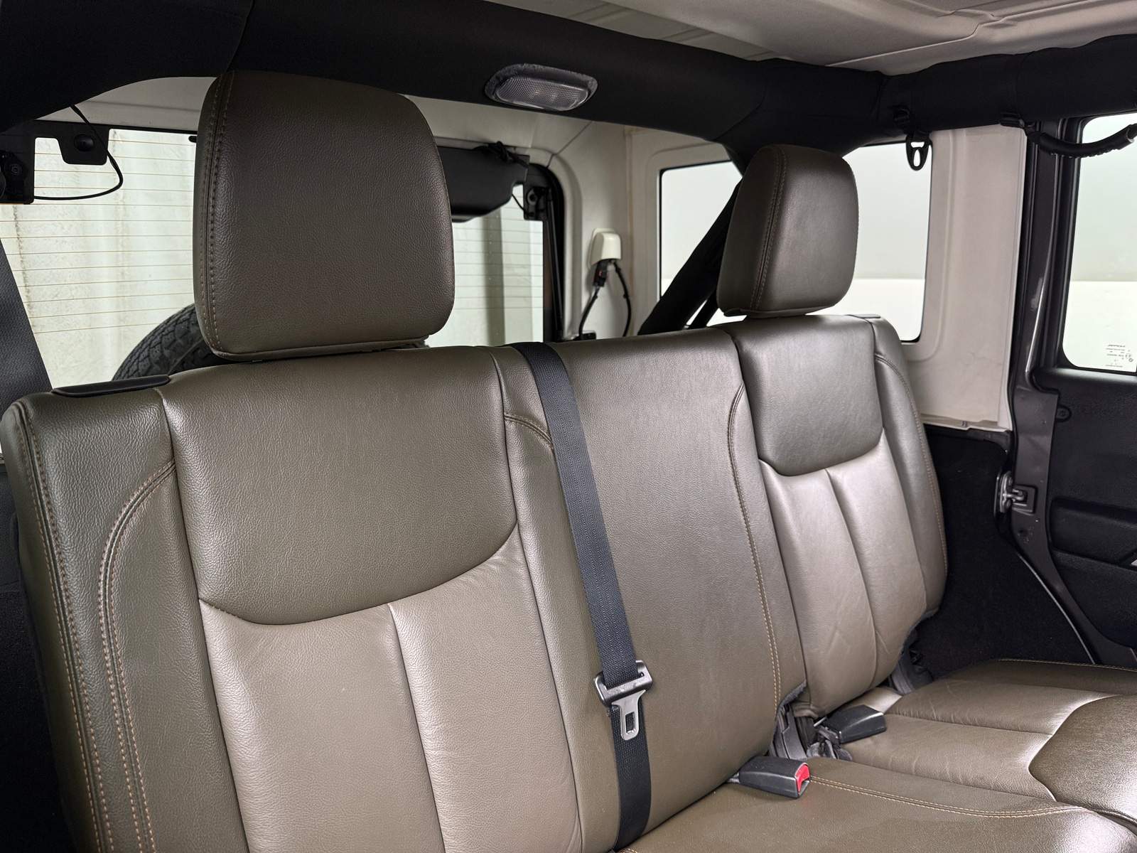 Thumbnail: 2016 Jeep Wrangler - 5