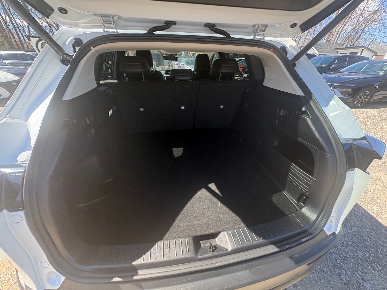 Thumbnail: 2025 Mazda CX-50 - 5