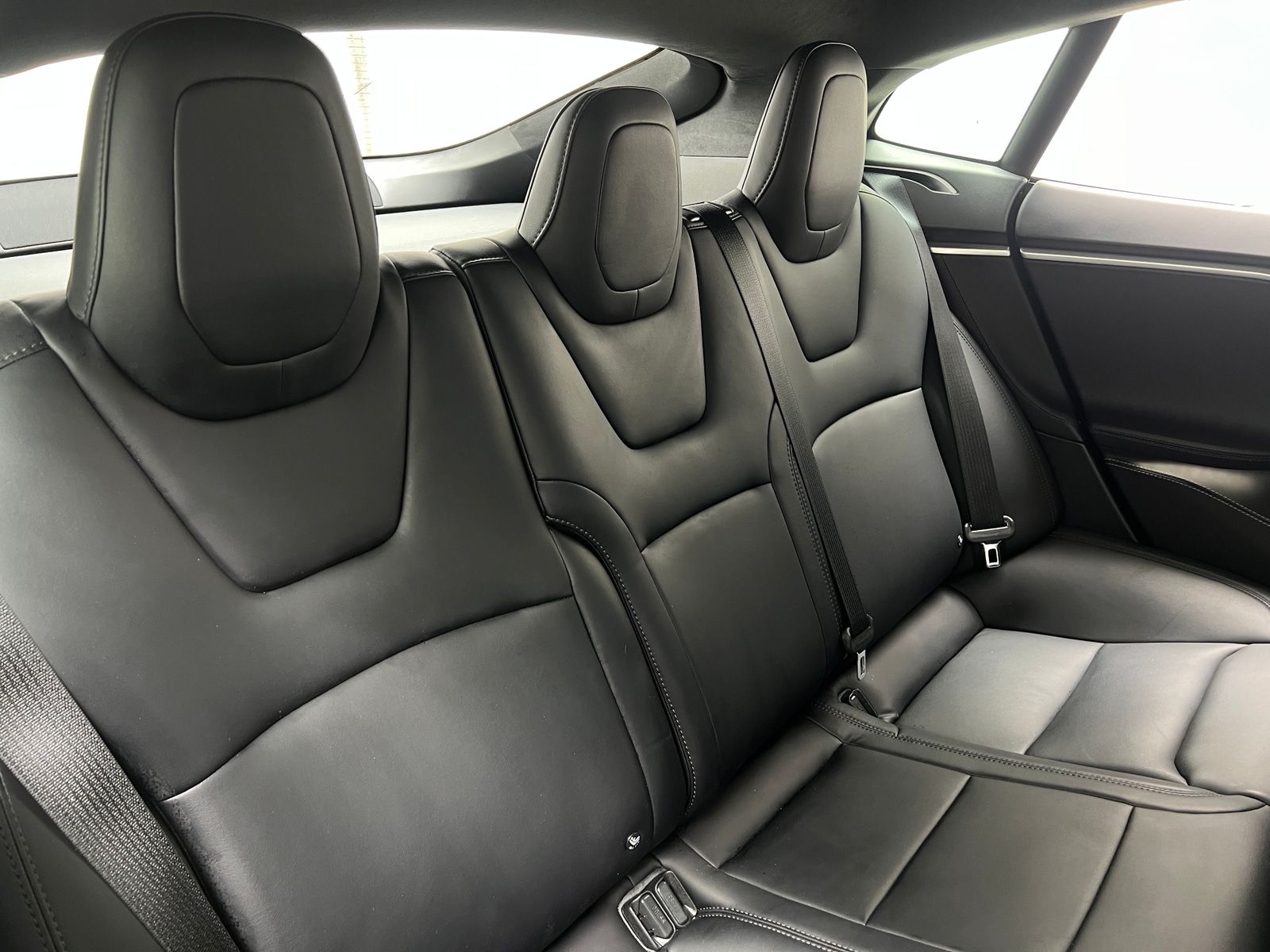 Thumbnail: 2017 Tesla Model S - 5