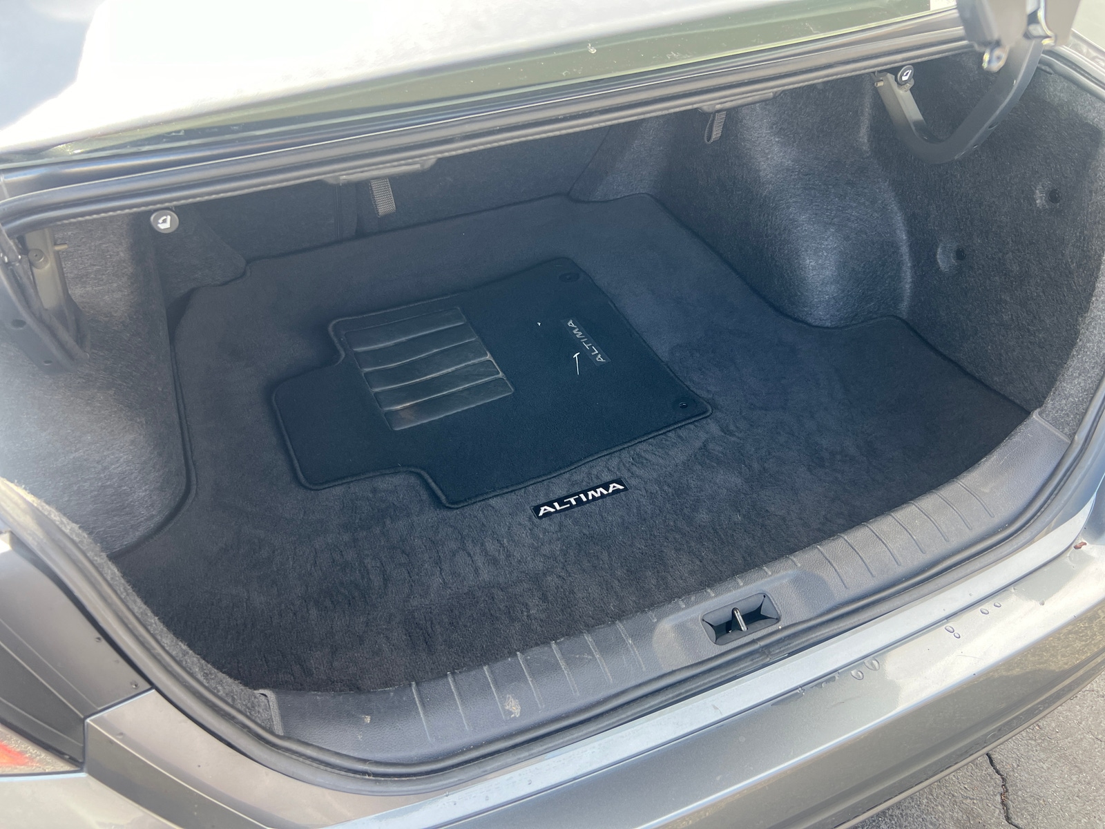 Thumbnail: 2025 Nissan Altima - 4