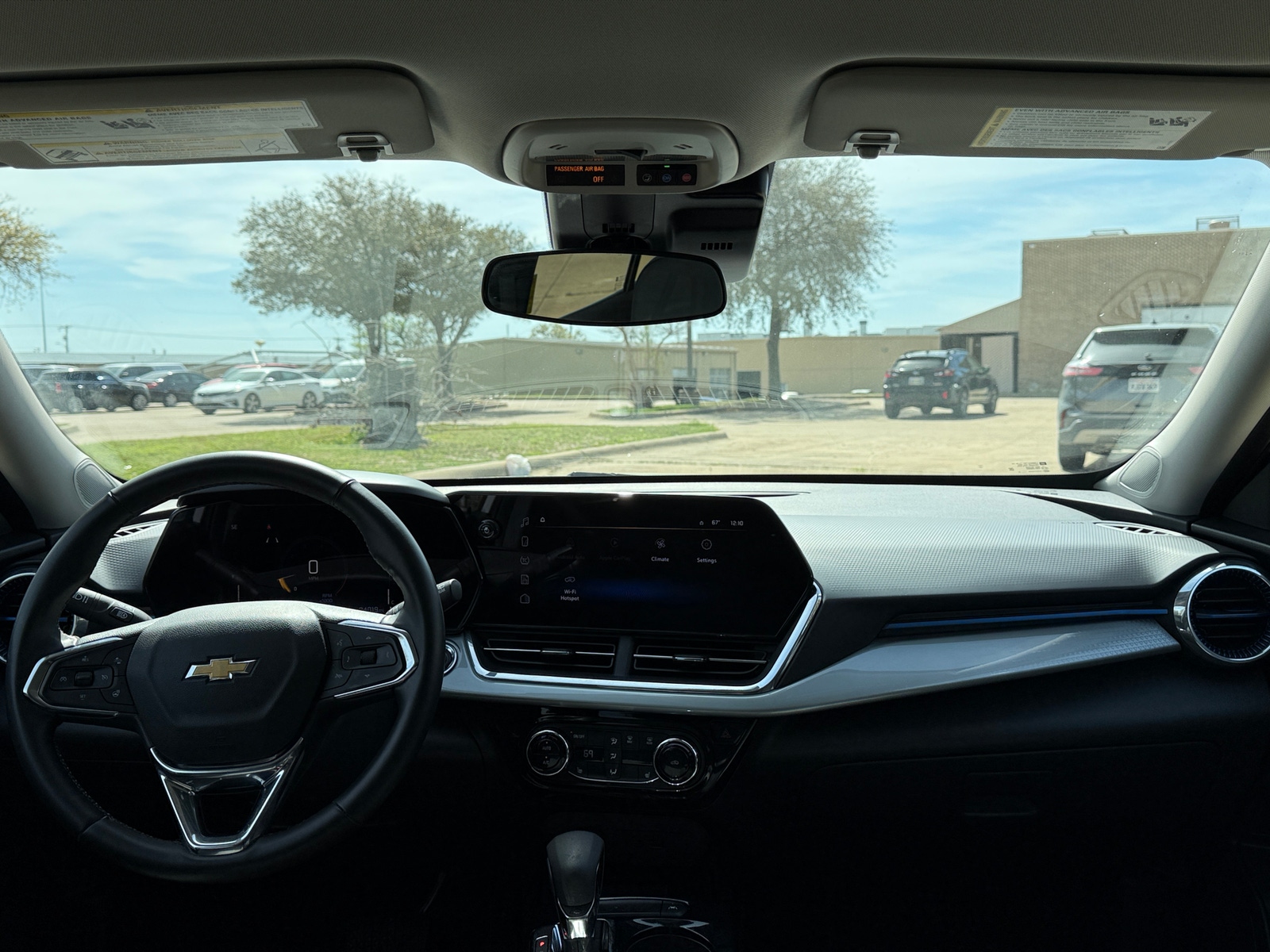 Thumbnail: 2025 Chevrolet Trax - 3