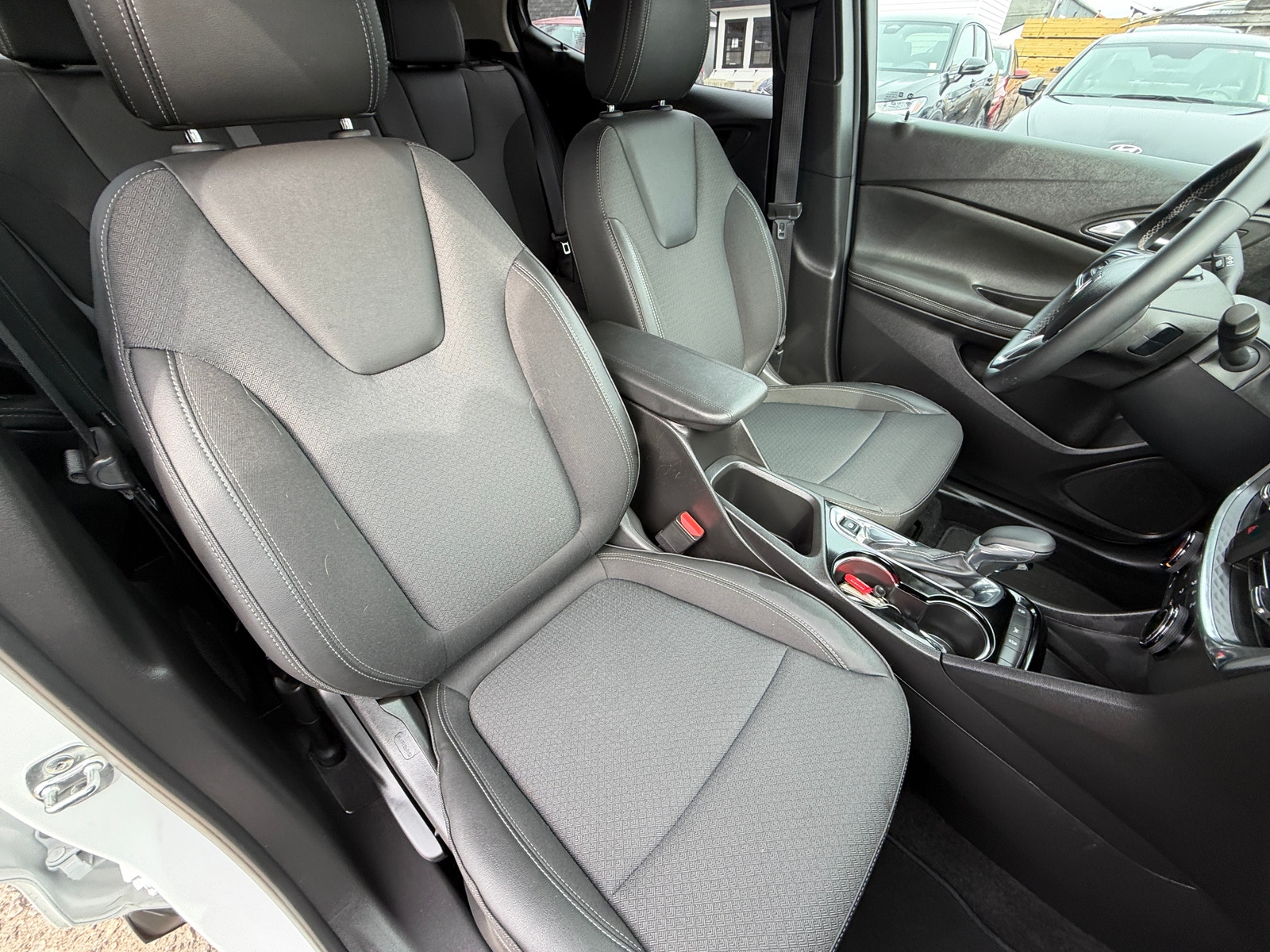 Thumbnail: 2025 Buick Encore GX - 2