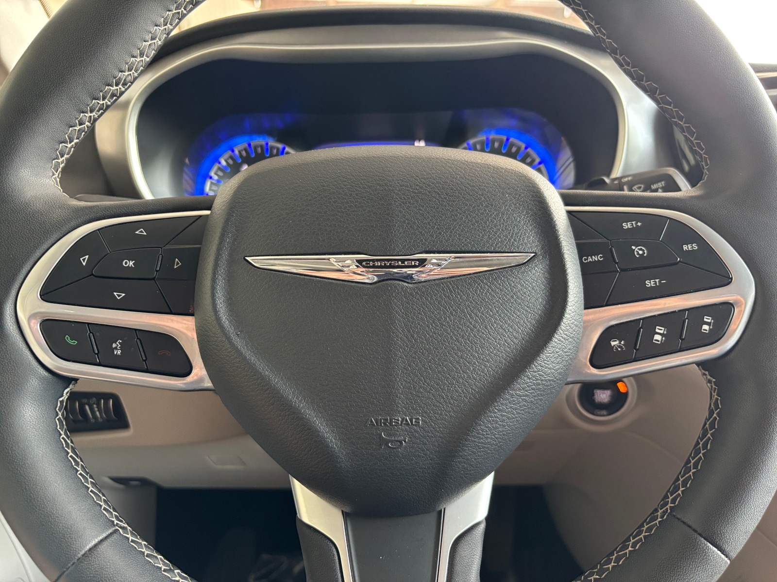 Thumbnail: 2024 Chrysler Pacifica - 5