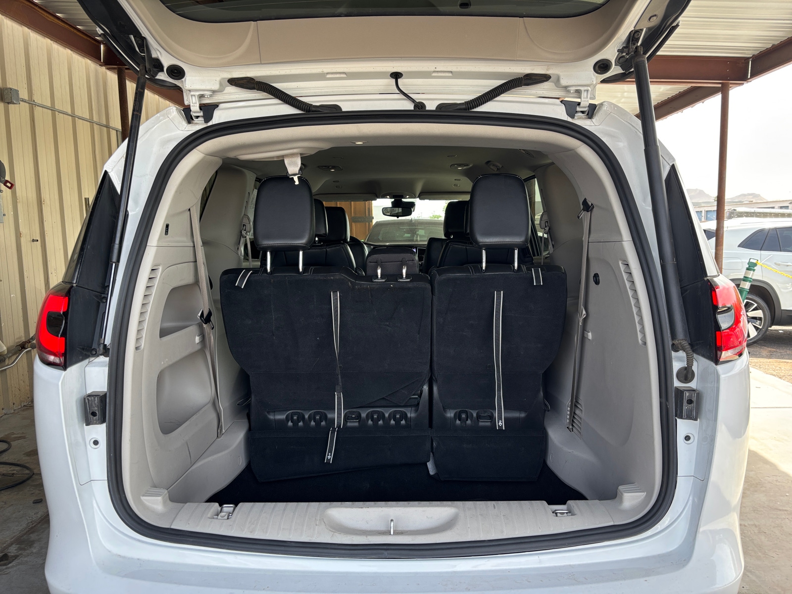 Thumbnail: 2024 Chrysler Pacifica - 7