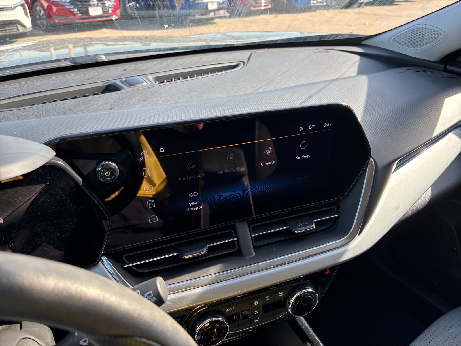 Thumbnail: 2025 Chevrolet Trax - 4