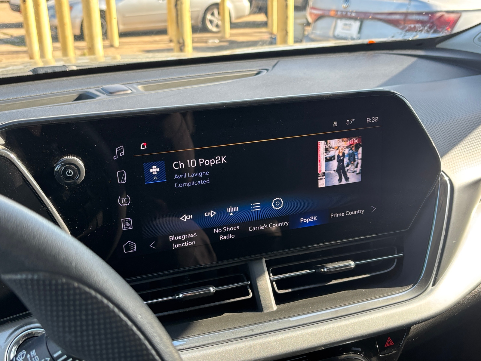 Thumbnail: 2025 Chevrolet Trax - 4