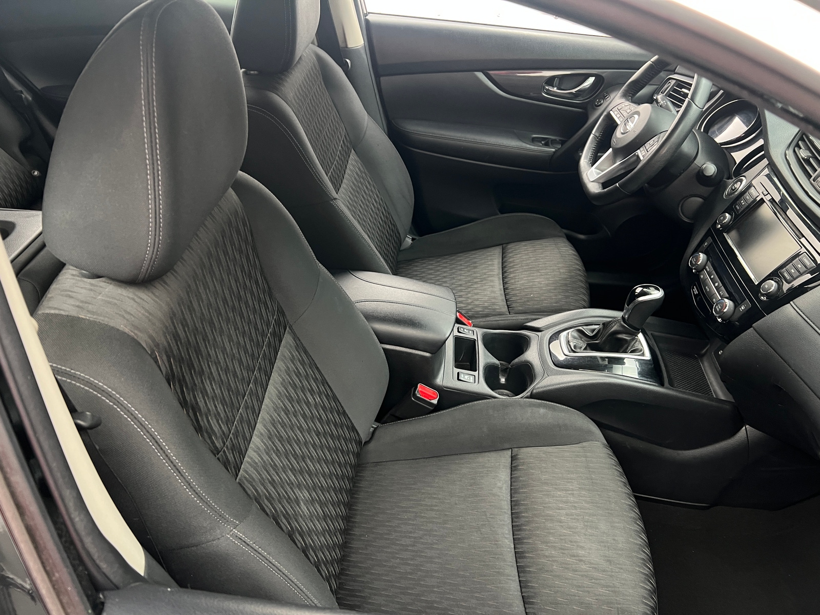 Thumbnail: 2018 Nissan Rogue - 2