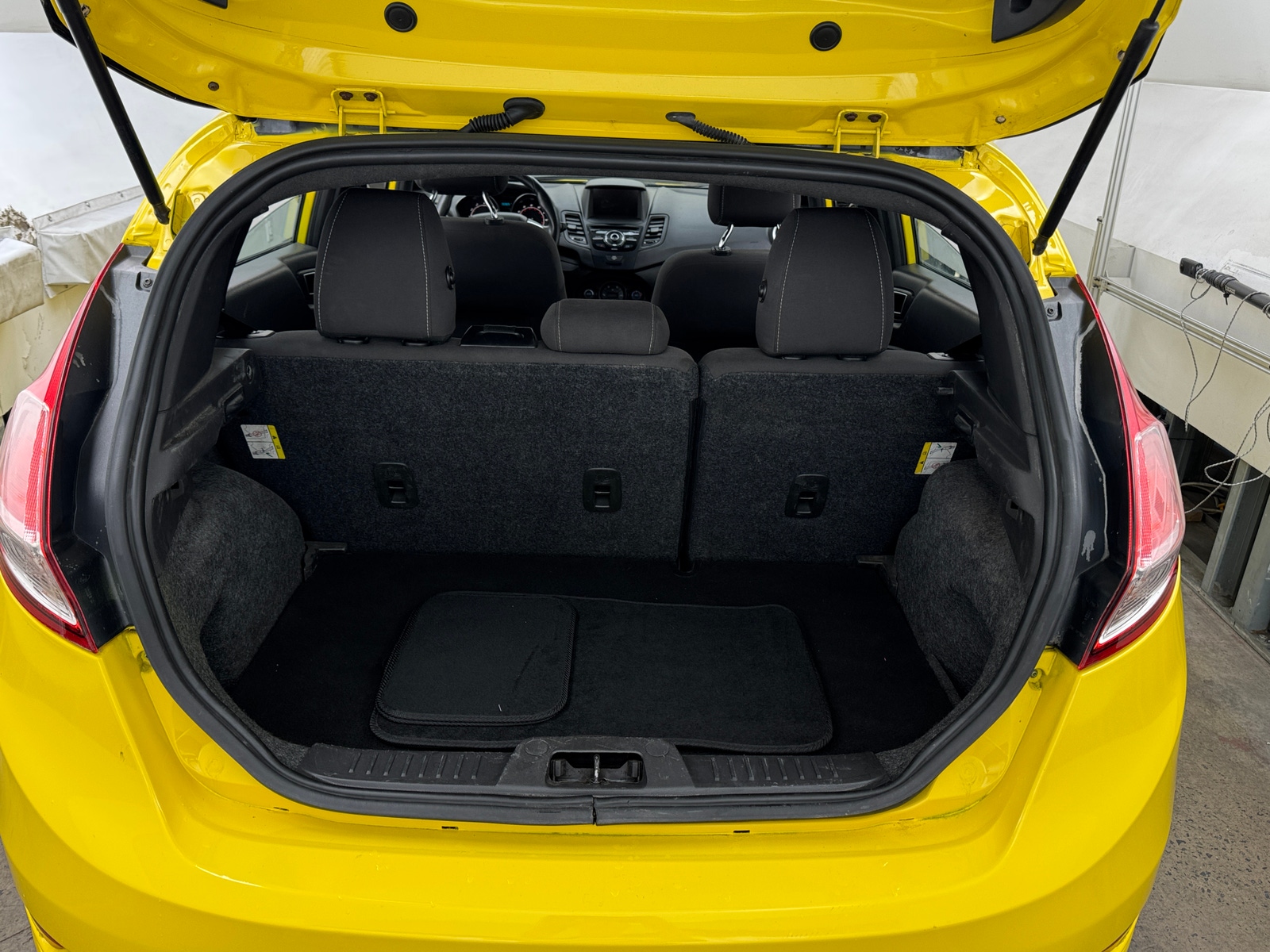 Thumbnail: 2016 Ford Fiesta - 7