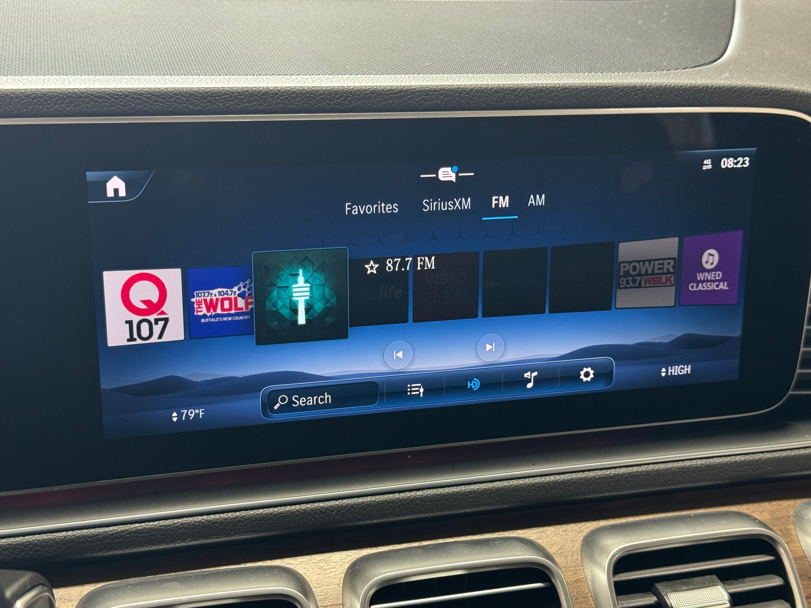 Thumbnail: 2025 Mercedes-Benz GLE - 3