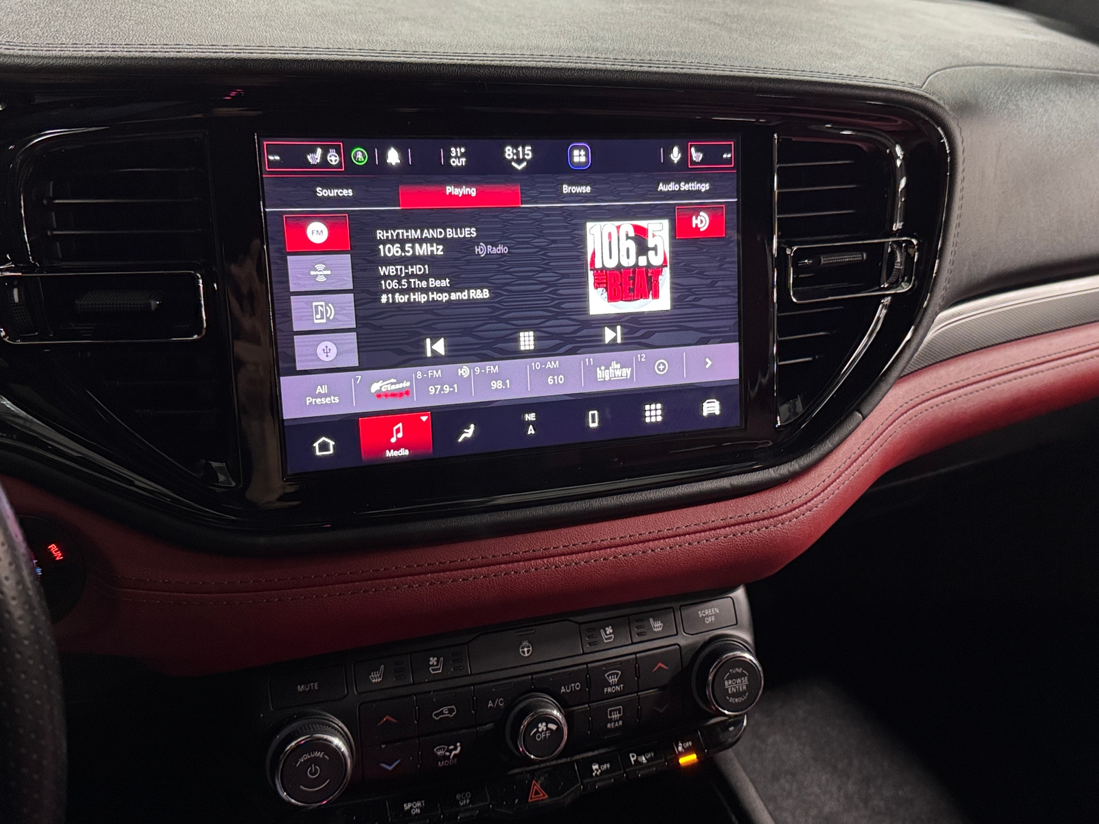 Thumbnail: 2022 Dodge Durango - 3