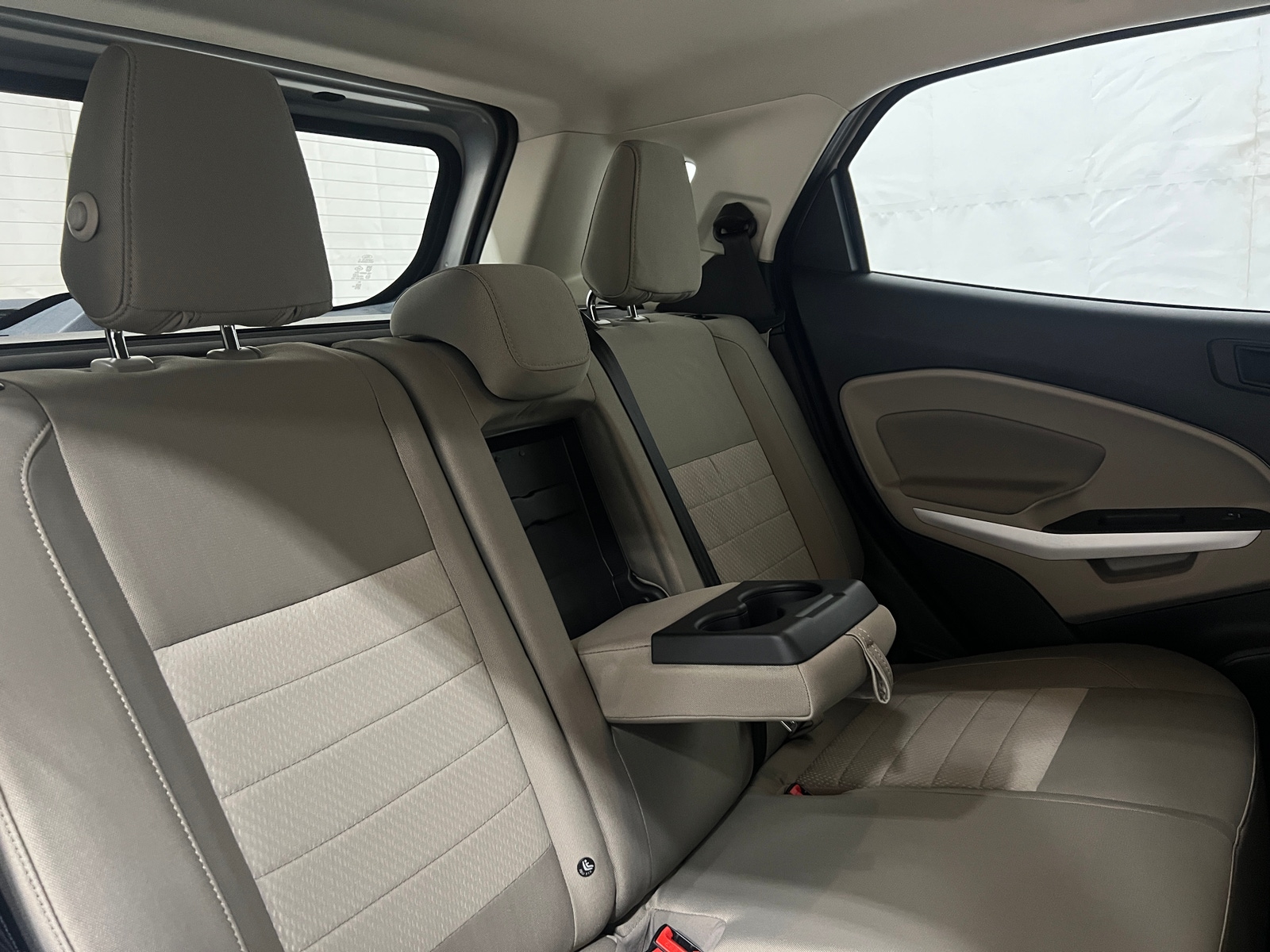 Thumbnail: 2018 Ford EcoSport - 6