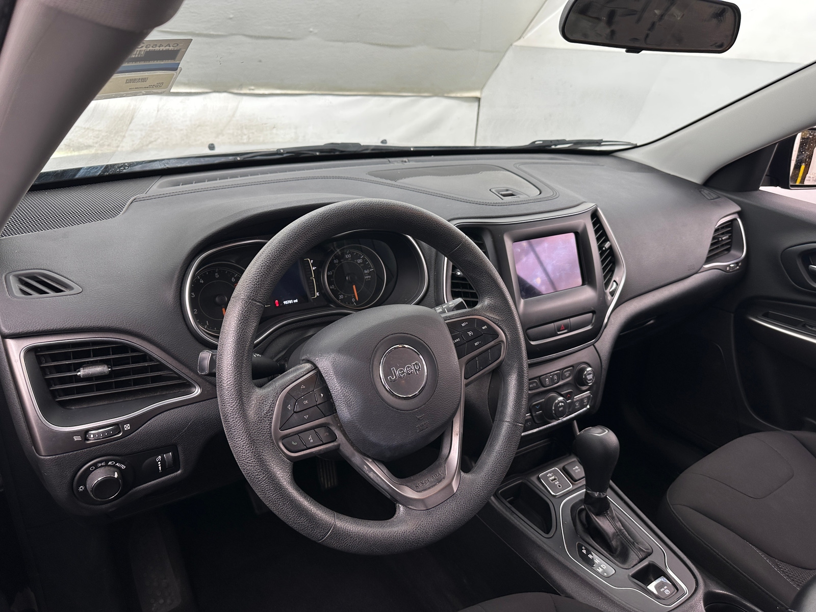 Thumbnail: 2020 Jeep Cherokee - 3