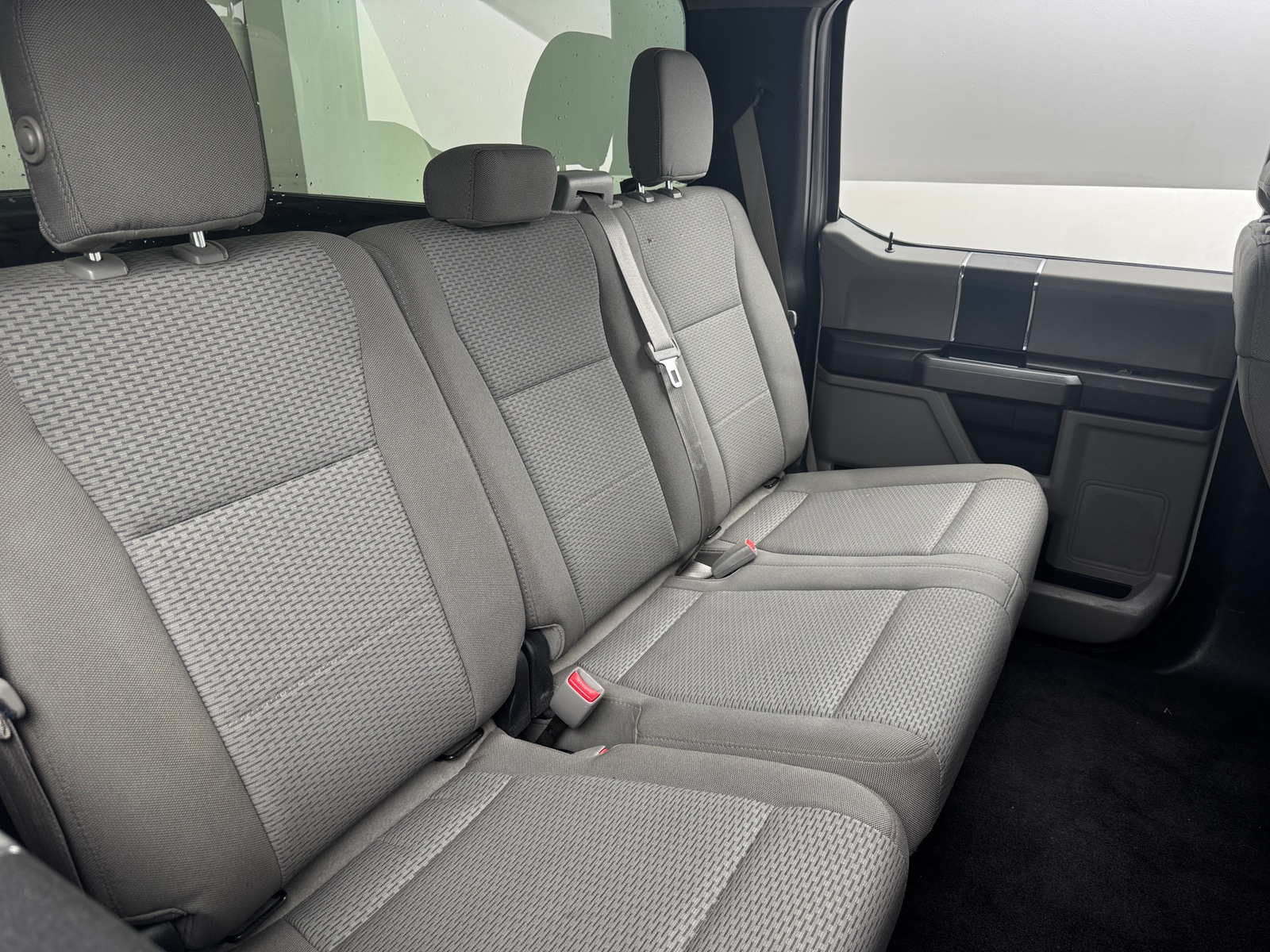 Thumbnail: 2017 Ford Econoline - 6