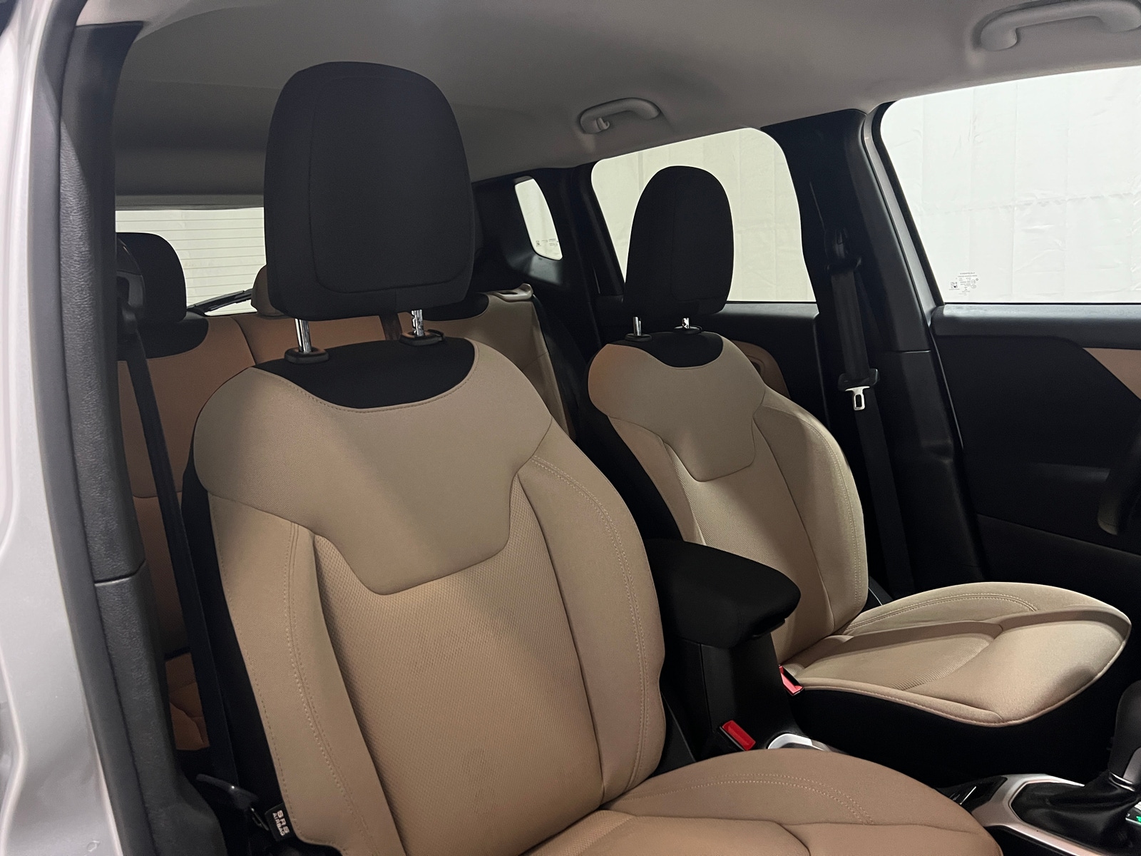 Thumbnail: 2017 Jeep Renegade - 2