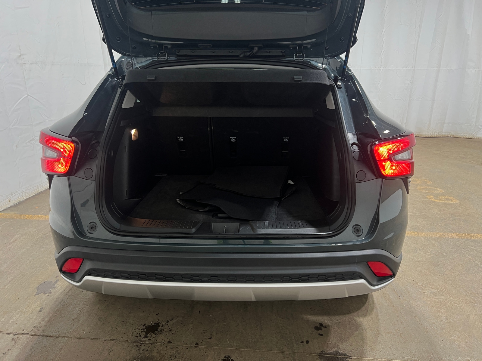 Thumbnail: 2025 Chevrolet Trax - 7