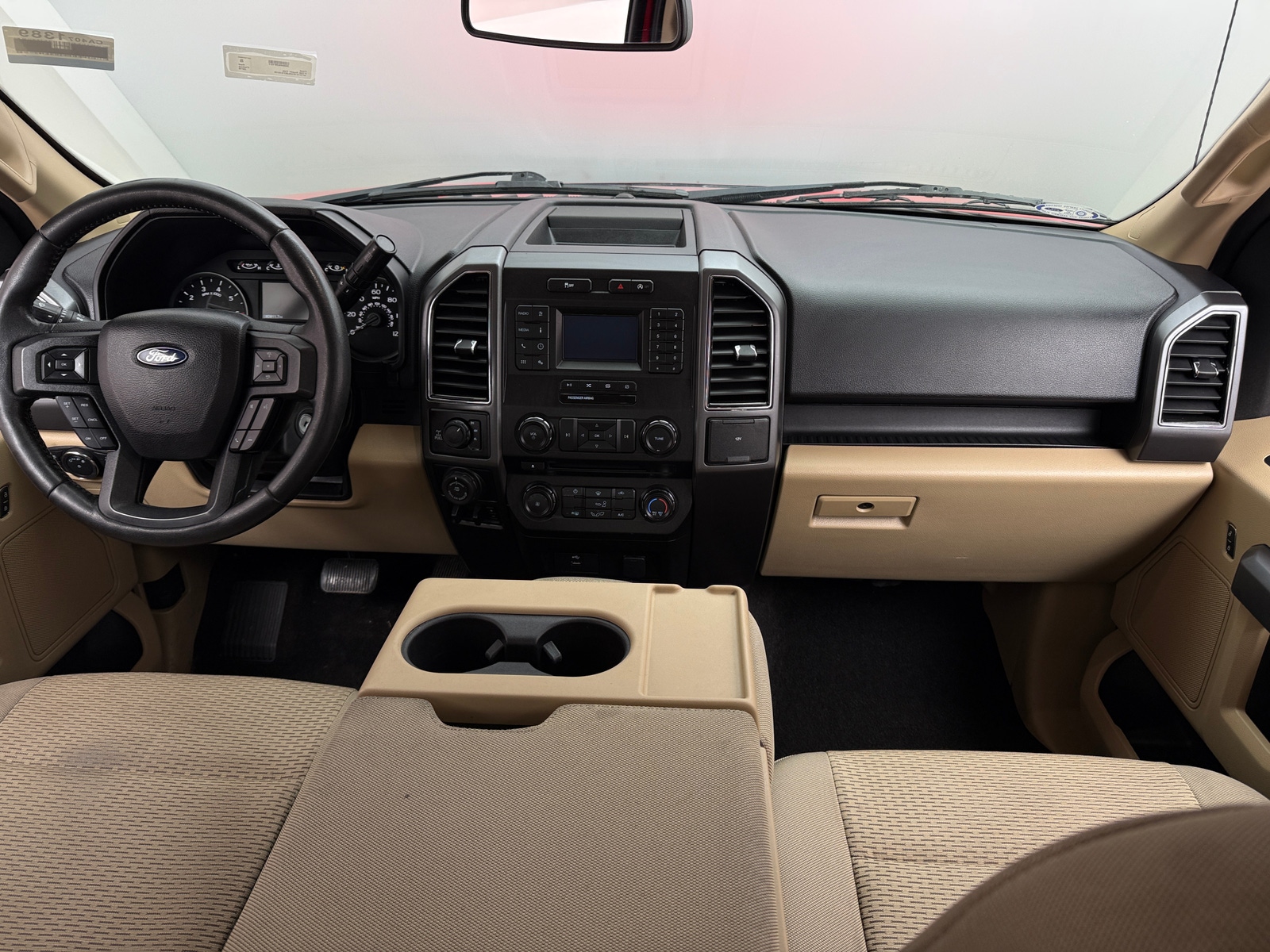 Thumbnail: 2018 Ford Econoline - 3