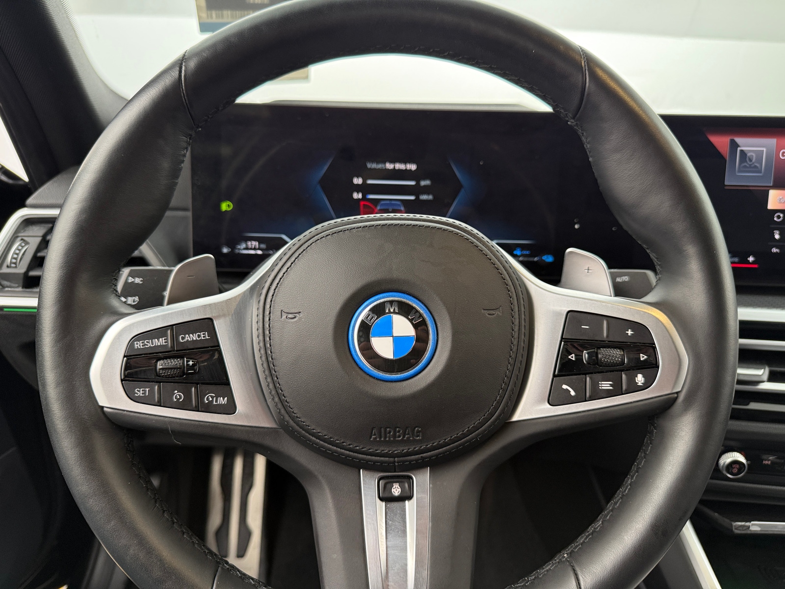 Thumbnail: 2023 BMW 3 Series - 4