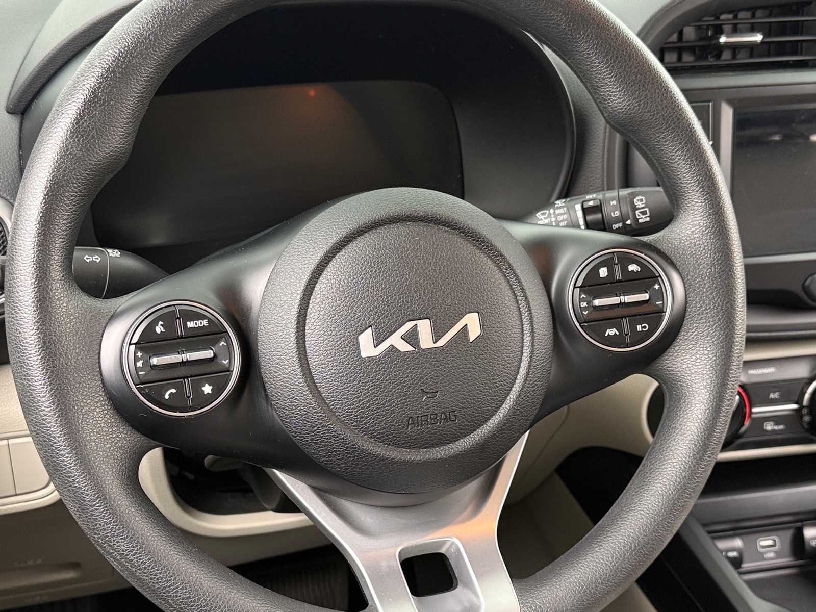 Thumbnail: 2023 Kia Soul - 5