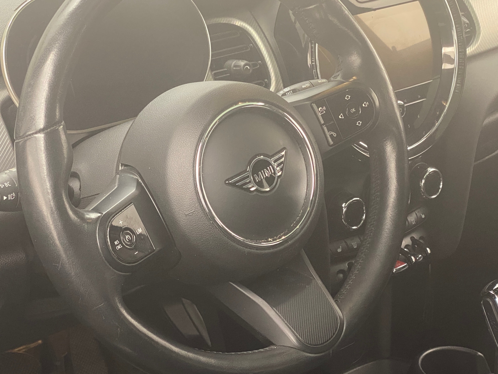 Thumbnail: 2022 MINI Cooper Hardtop - 4