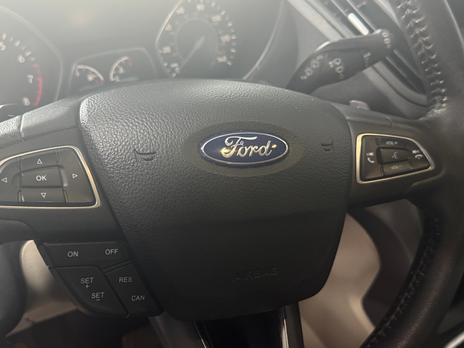 Thumbnail: 2017 Ford Escape - 4