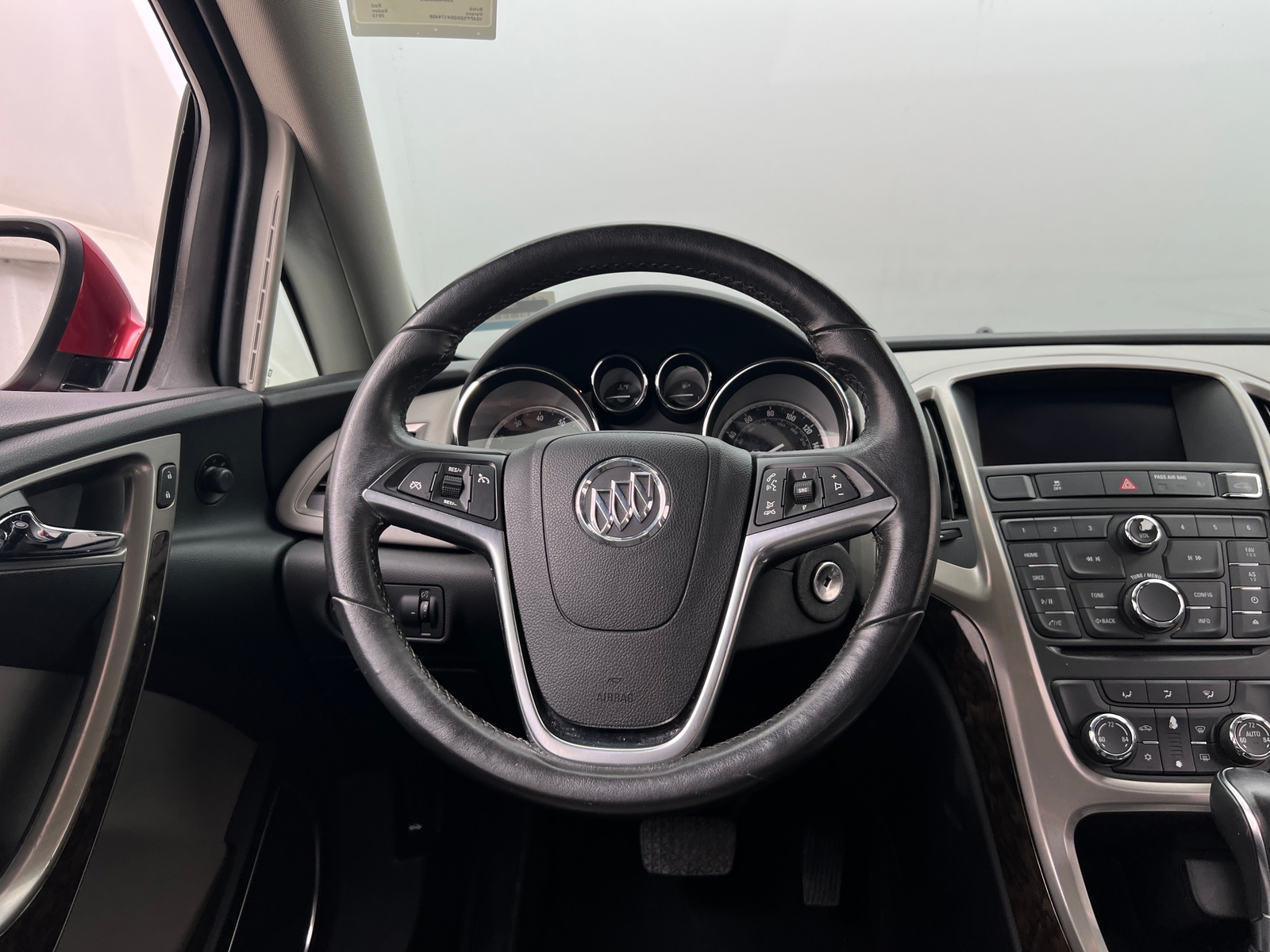 Thumbnail: 2013 Buick Verano - 5