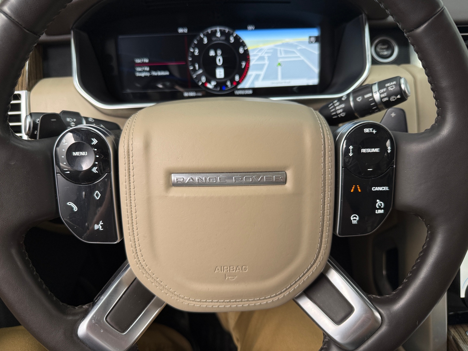 Thumbnail: 2019 Land Rover Range Rover - 4