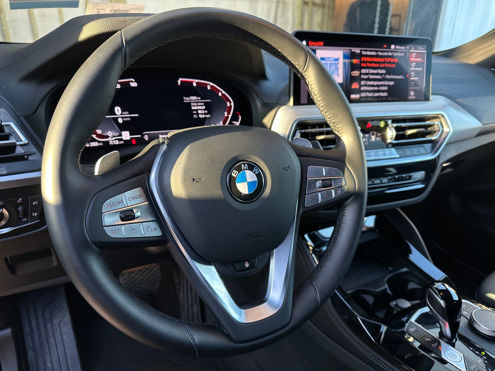 Thumbnail: 2025 BMW X4 - 4