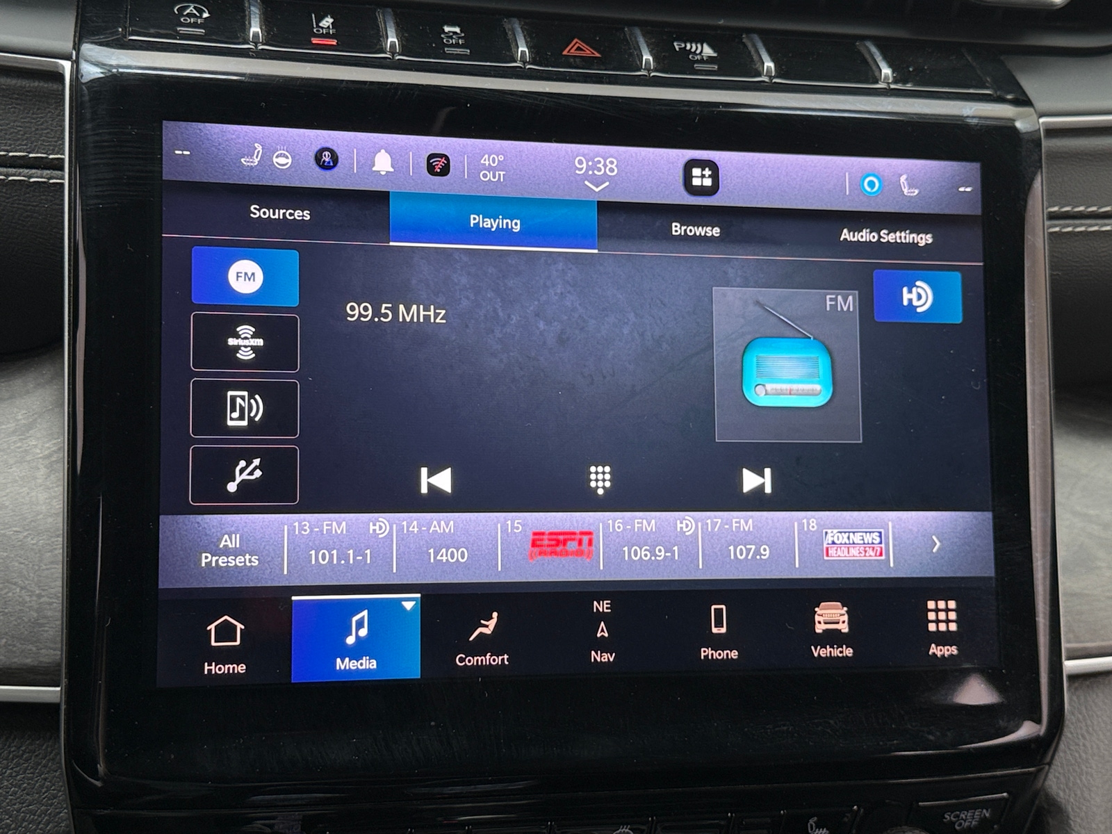 Thumbnail: 2023 Jeep Grand Cherokee - 3